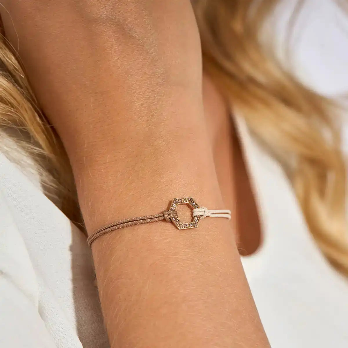 b.yours IN SPARKLE BALANCE Armband Hexagon Diamant – 750 Weißgold, Unisex